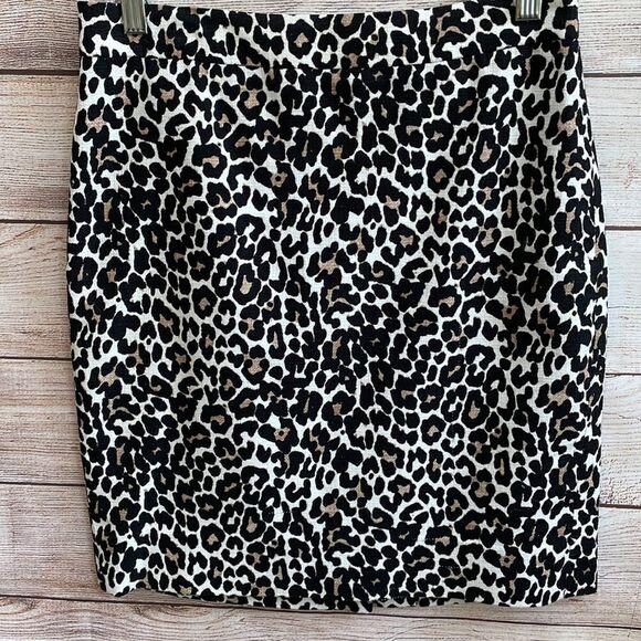 J CREW‎ THE PENCIL SKIRT IN LEOPARD PRINT - Picture 2 of 4